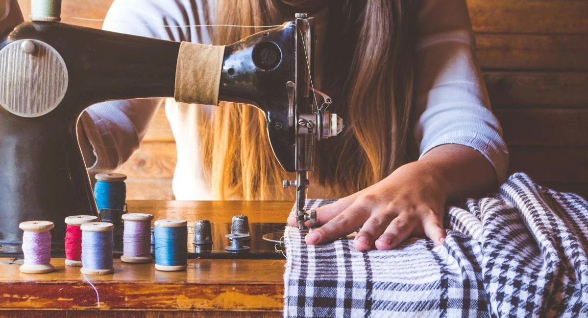 What Is a Walking Foot Sewing Machine